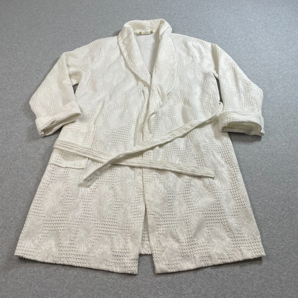 Vintage Hamilton Gold Robe Woman Small White Embossed Daisey Waffle Knit Belted